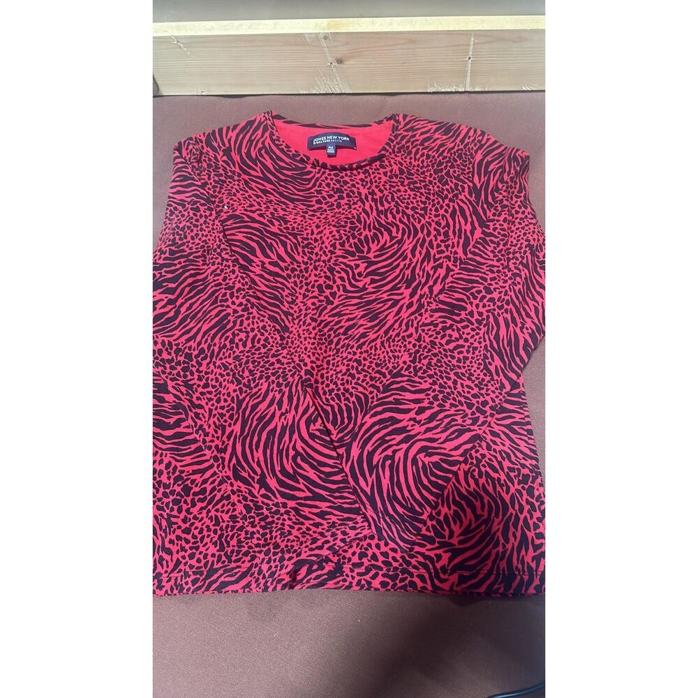 Jones New York Signature Petite Red And Black long Sleeve